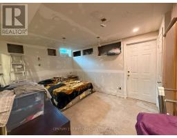 84 PORT STREET - 19