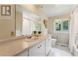 1272 WAYNE ROAD - 32