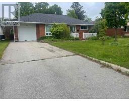 22 QUEENSTON CRESCENT - 1