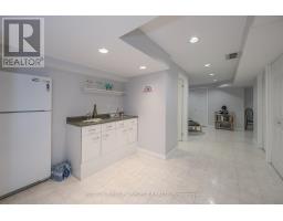 66 JENNIFER ROAD - 44