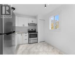 138 SIMCOE STREET - 14