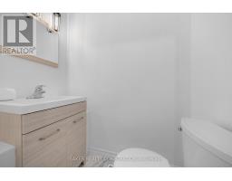 138 SIMCOE STREET - 18