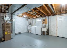 138 SIMCOE STREET - 42
