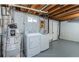 138 SIMCOE STREET - 44