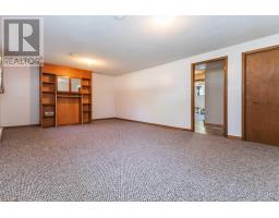 311 JOHN STREET S - 22