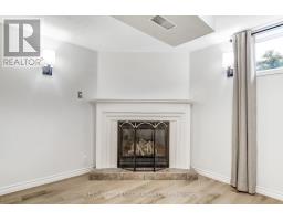 353 ADELAIDE STREET - 23
