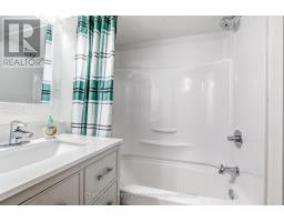 353 ADELAIDE STREET - 27