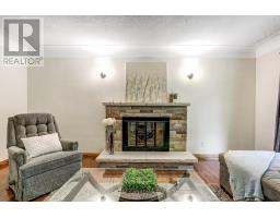 353 ADELAIDE STREET - 7