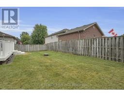 527 TALLTREE CRESCENT - 32
