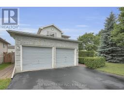 527 TALLTREE CRESCENT - 5