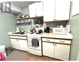 630 VICTORIA STREET - 27