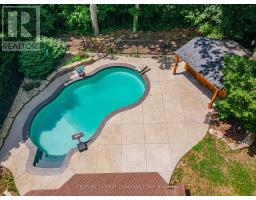 126 PARKVIEW DRIVE - 41