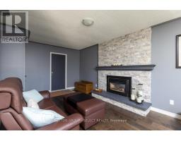 135 ACORN PLACE - 12