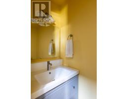135 ACORN PLACE - 19