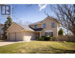 135 ACORN PLACE - 2