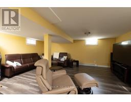 135 ACORN PLACE - 27