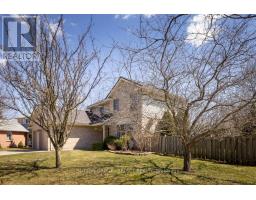 135 ACORN PLACE - 3