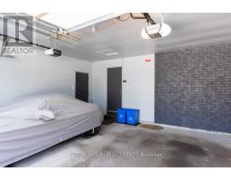135 ACORN PLACE - 33