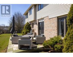 135 ACORN PLACE - 37