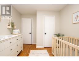 26 SURREY COURT - 17