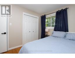 26 SURREY COURT - 19