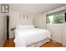 26 SURREY COURT - 20