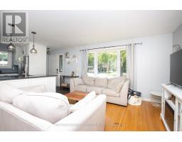 26 SURREY COURT - 7
