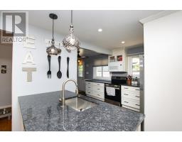 26 SURREY COURT - 9