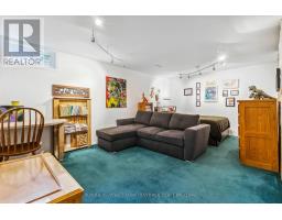 11 - 160 CONWAY DRIVE - 38