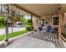 11 - 160 CONWAY DRIVE - 9