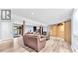 151 BRIXHAM CRESCENT - 19