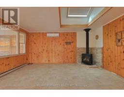 48 HILL STREET - 12