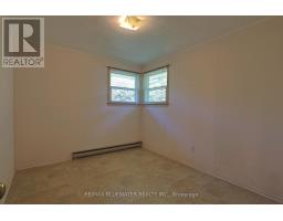 48 HILL STREET - 22