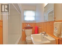 48 HILL STREET - 24