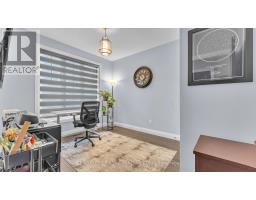 697 BARKER STREET - 19