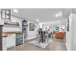 697 BARKER STREET - 24