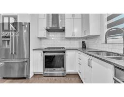 697 BARKER STREET - 4