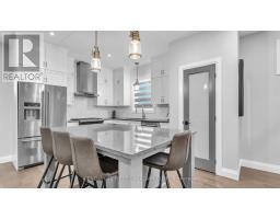 697 BARKER STREET - 6