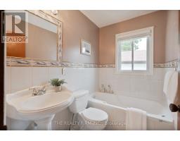 22326 ADELAIDE ROAD - 12