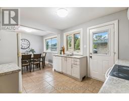 49 FROBISHER CRESCENT - 12