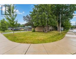 49 FROBISHER CRESCENT - 3