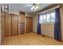 20 AMY CRESCENT - 16