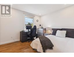 22 BERKSHIRE COURT - 32
