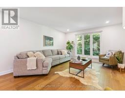 22 BERKSHIRE COURT - 9