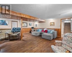 15 BAYLEY STREET - 29