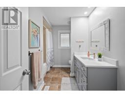 15 BAYLEY STREET - 8