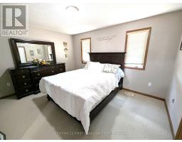 55 QUEENSWAY DRIVE - 7