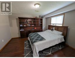 55 QUEENSWAY DRIVE - 8