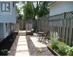 175 PORTSMOUTH CRESCENT E - 21