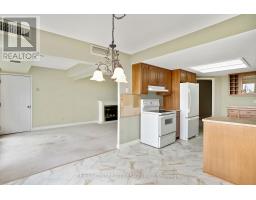 808 - 4 WILLOW STREET - 14